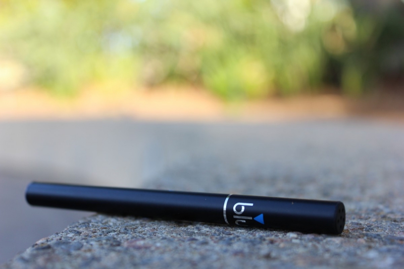 vente-ST JULIEN-min_e_cigarette_vaping_blu_cigs_blu_electronic_cigarette_tobacco_cigarette_smoke-637061